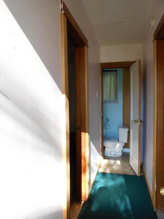 Katahdin Cabins Hotel Millinocket Exterior photo